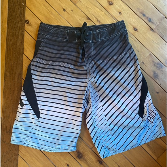 Billabong Other - Billabong 22-inch men’s board shorts, waist size 32